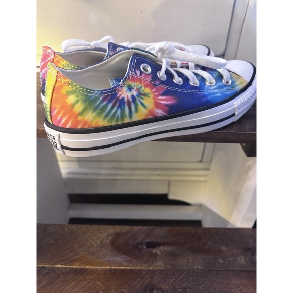 Converse Chuck Taylor All Star Shoes Women's 7 Tie Dye Colorful Sneakers NEW - Picture 2 of 8